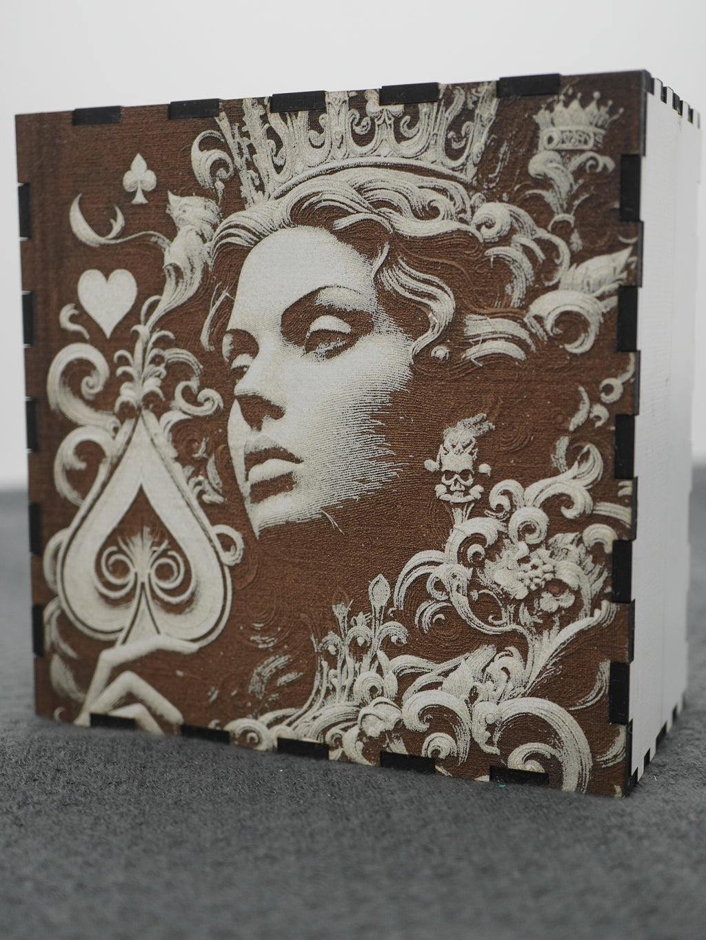 ♠️ Queen & King of Spades Flower Box ♠️